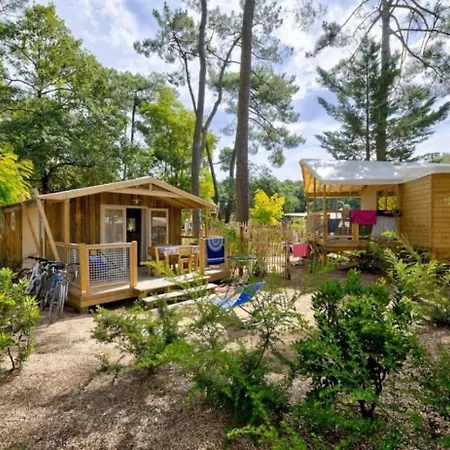 4 Etoiles - Piscine - Eecceh Chalet
